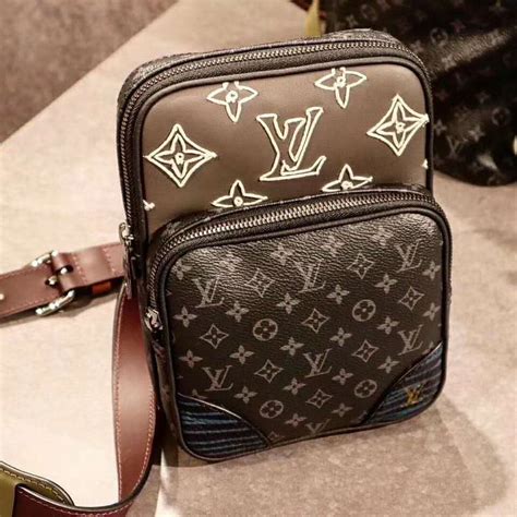 men louis vuitton shoulder bag|louis vuitton men's sling bag.